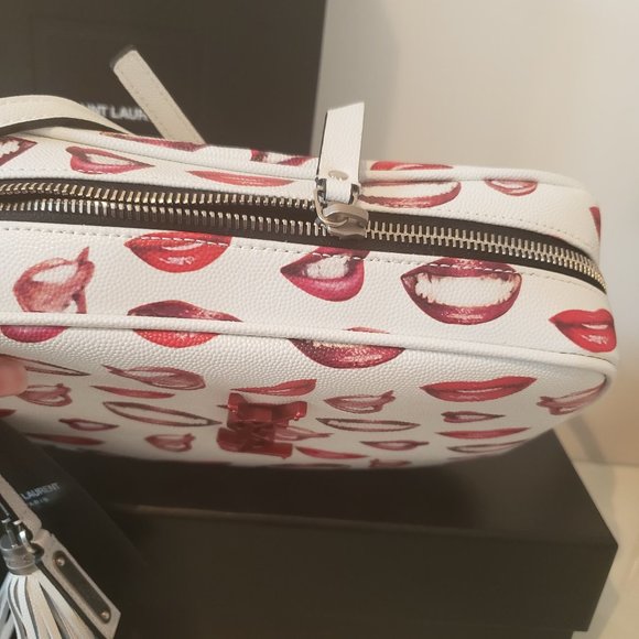 ❌SOLD❌SAINT LAURENT Lou Camera Bag - Picture 8 of 9